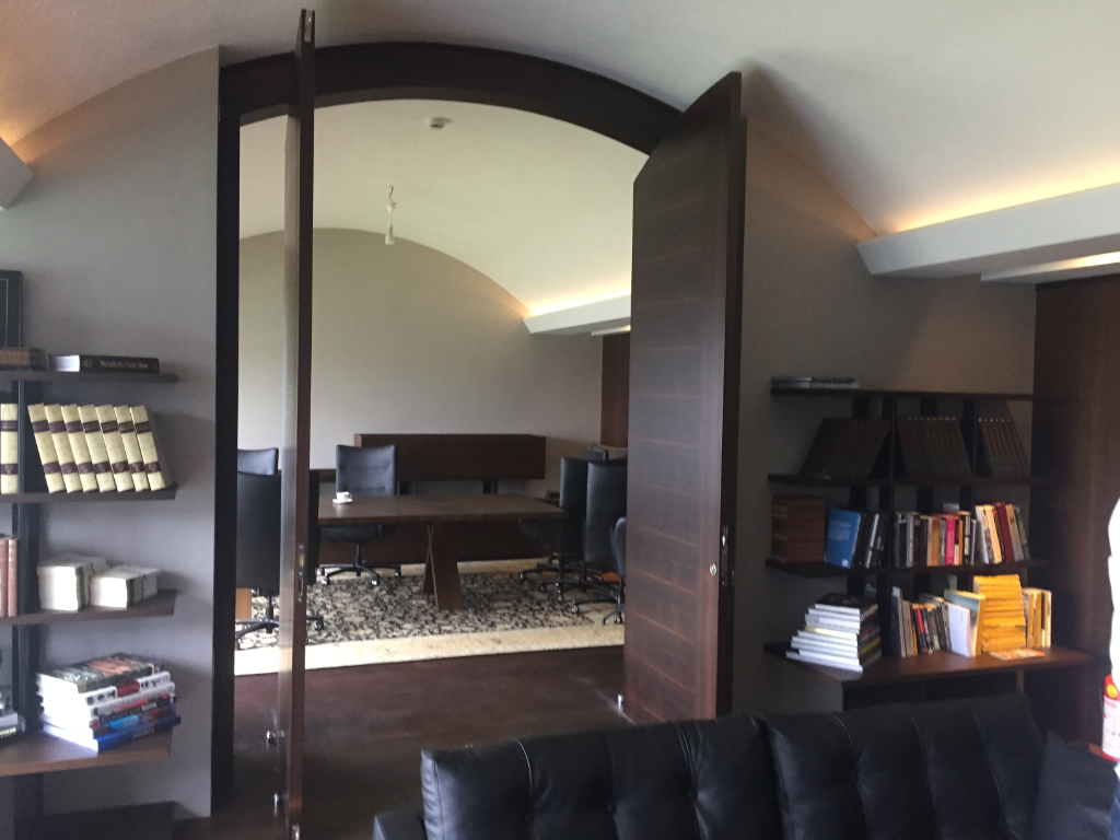 gallery-image
